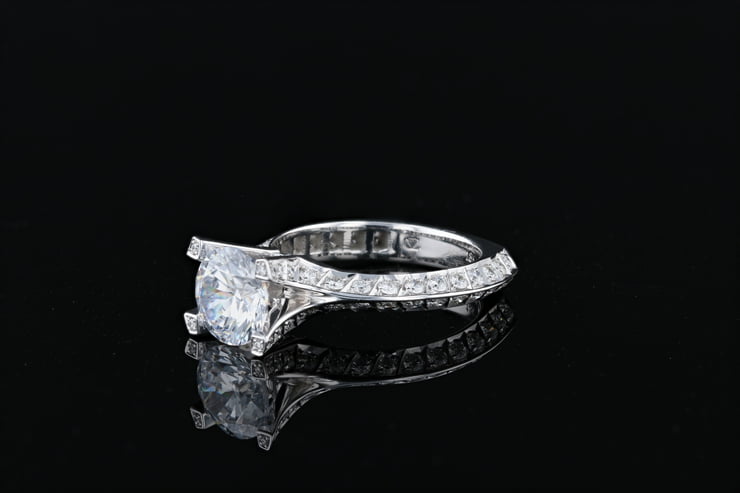 Sculpted Split Shank Pave' Ring