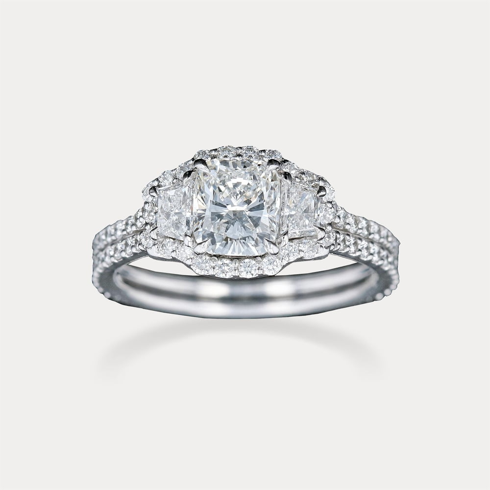 Cushion Halo Baguette Sides