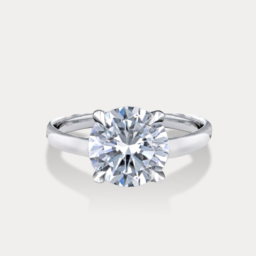 Round Classic Solitaire