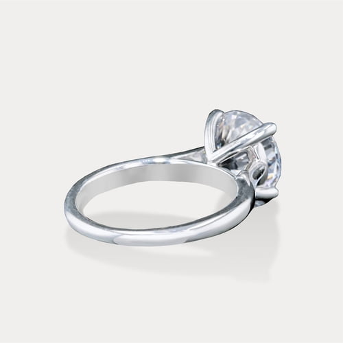 Round Classic Solitaire view 2