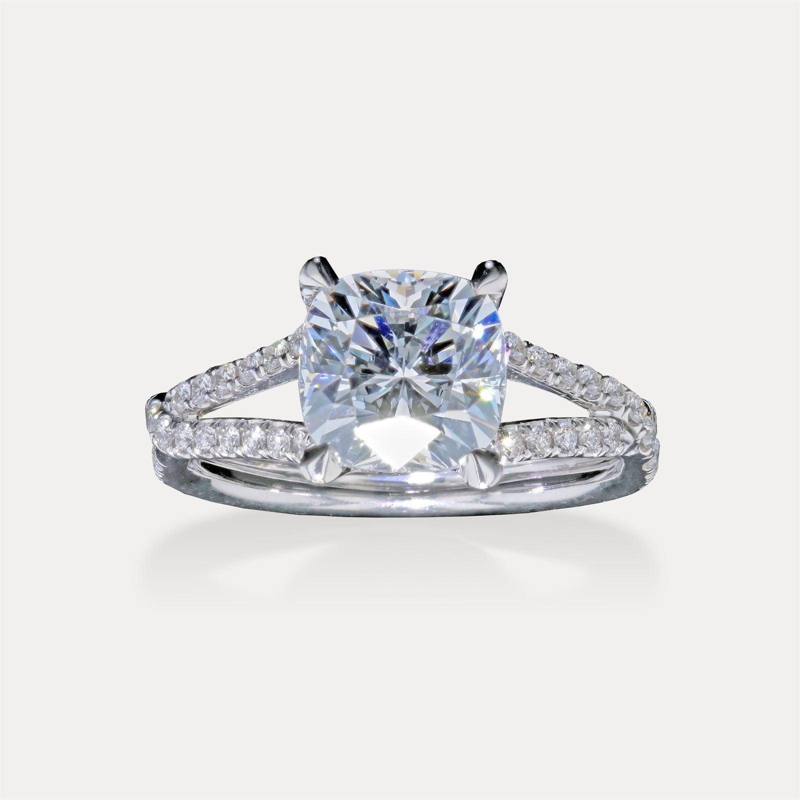Cushion Split Shank Pavé
