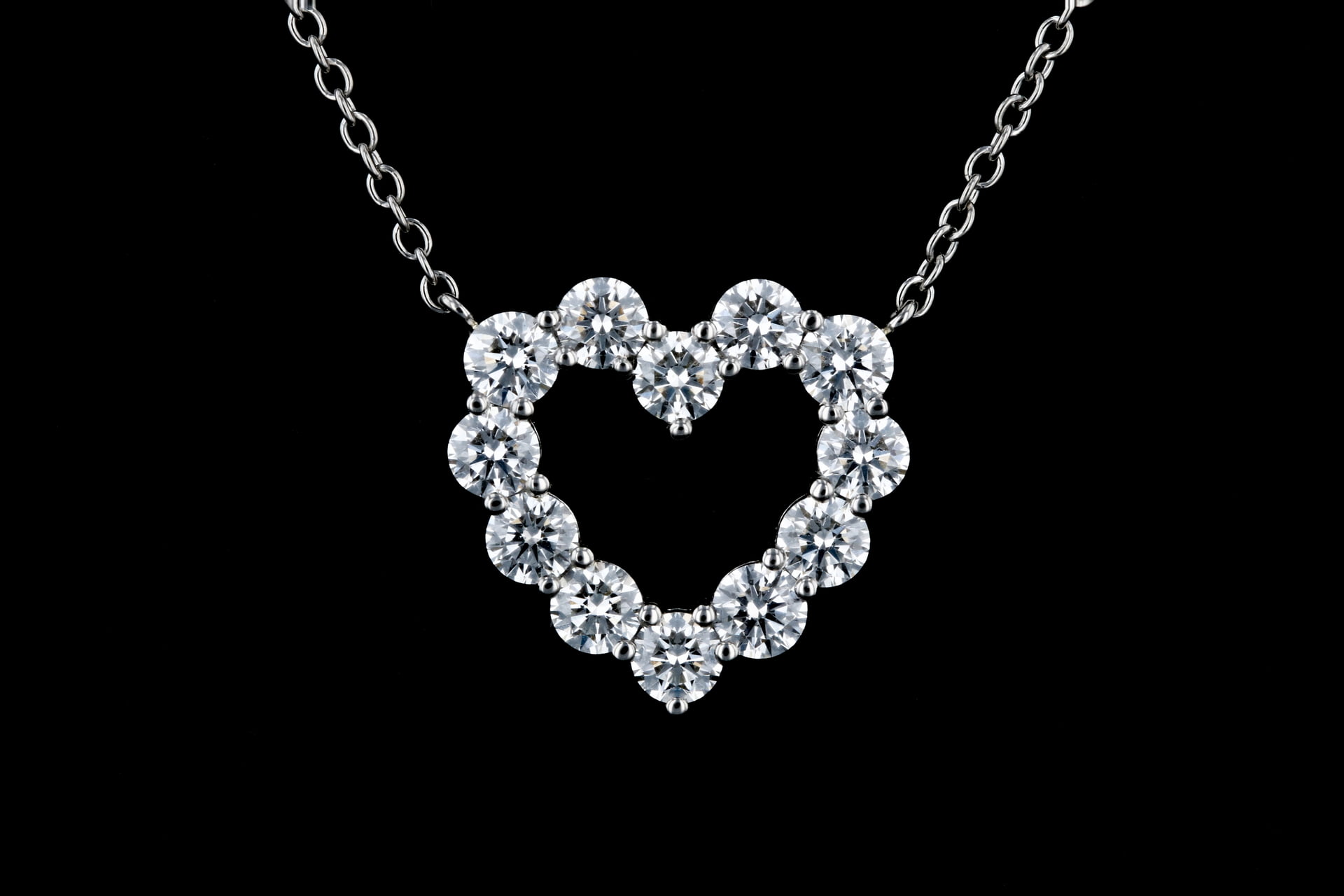 Heart Shaped Diamond Pendant Necklace Nathan Alan Jewelers