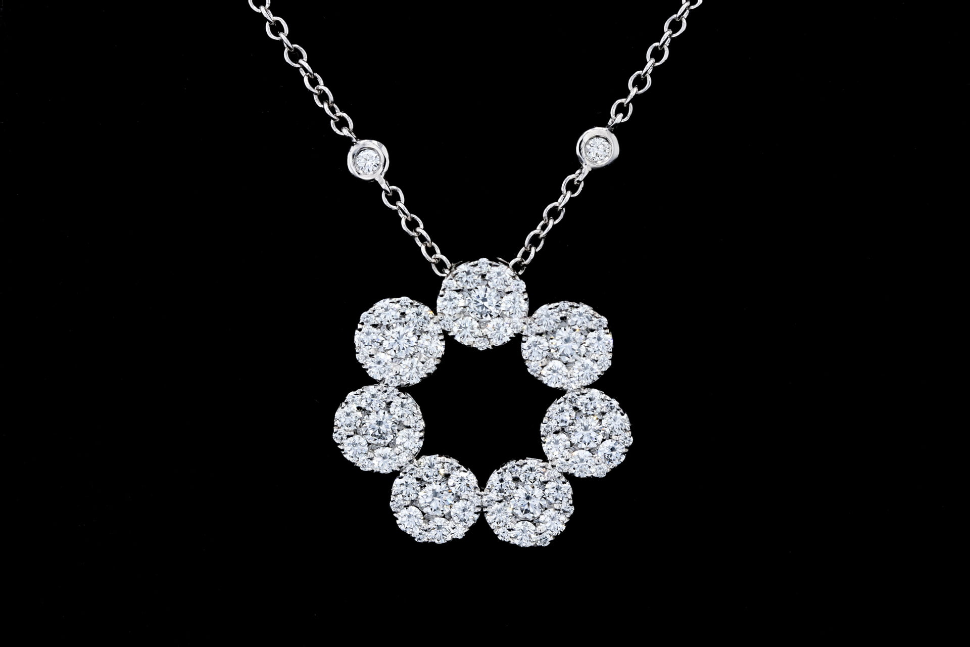 Classy Halo Diamond Pendant – D-Star Jewellery