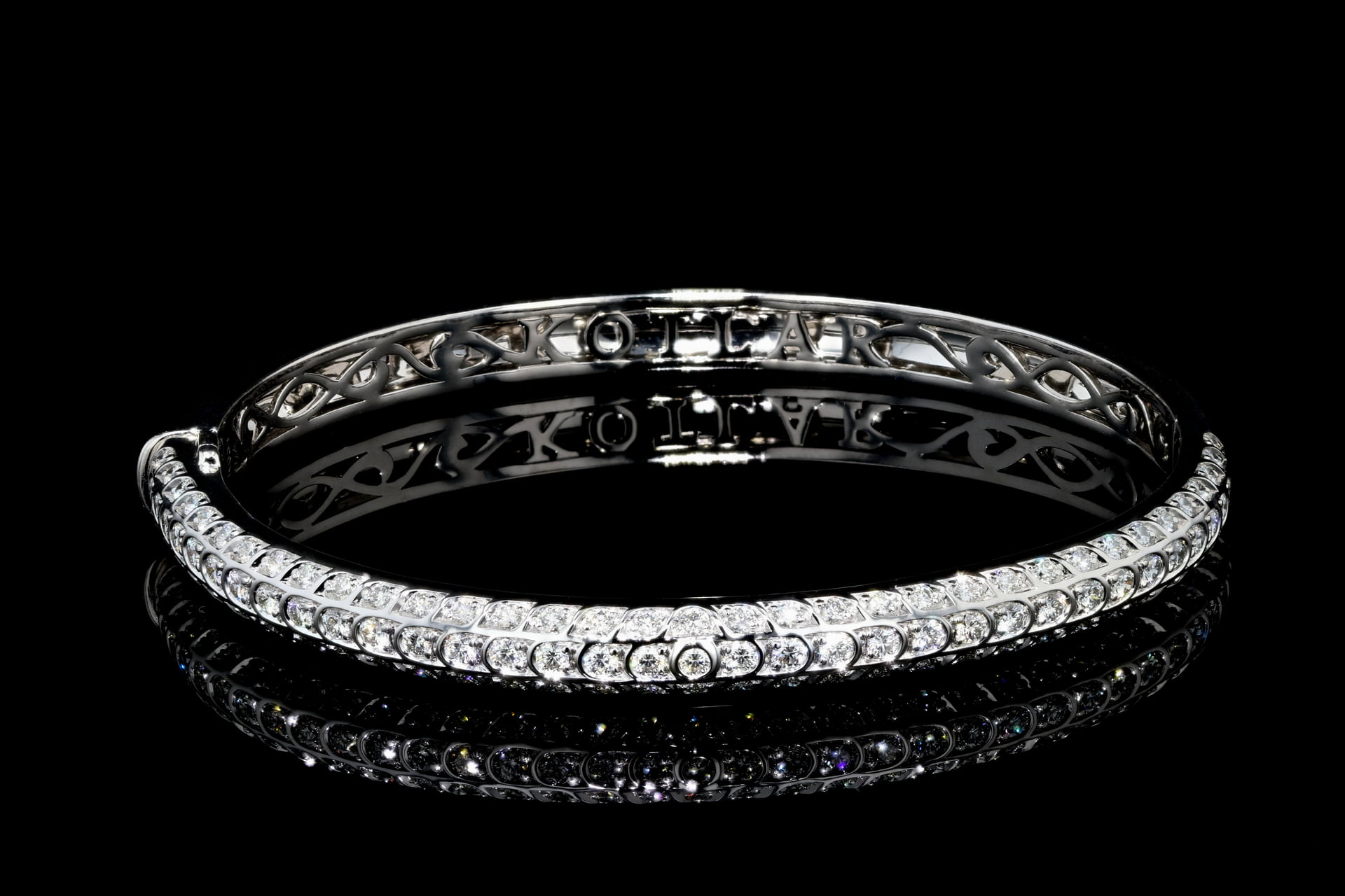 14kt Yellow Gold Diamond Pave Bangle Bracelet – Newton's Jewelers Joplin