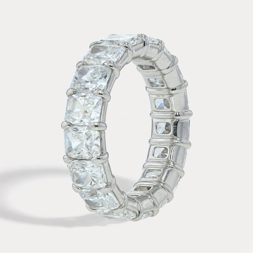 Round and Baguette Diamond Band