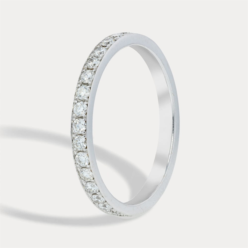 Round Diamond Eternity Band Pavé Set with Brite Cut Edges