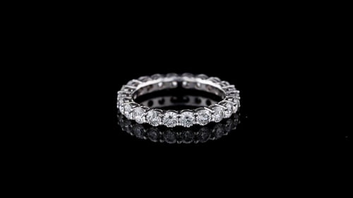 SHARED PRONG ETERNITY BAND WITH ROUND BRILLIANT CUT DIAMONDS