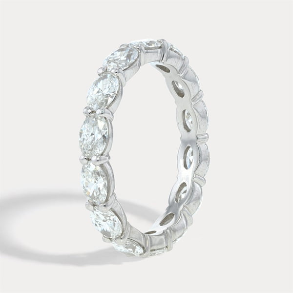 Floating Diamond Band