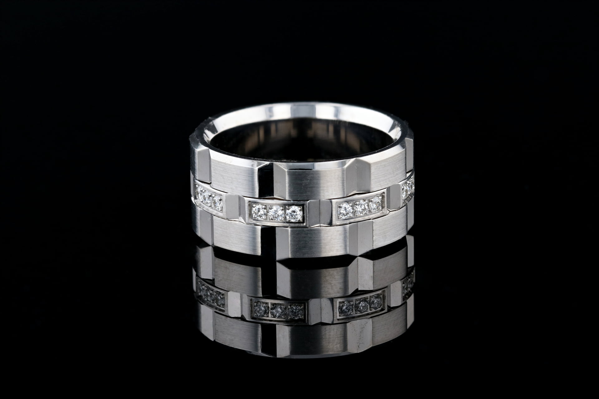 Cartier Love 1 Diamond 18K White Gold Narrow Wedding Band Ring Size 49  Cartier | TLC