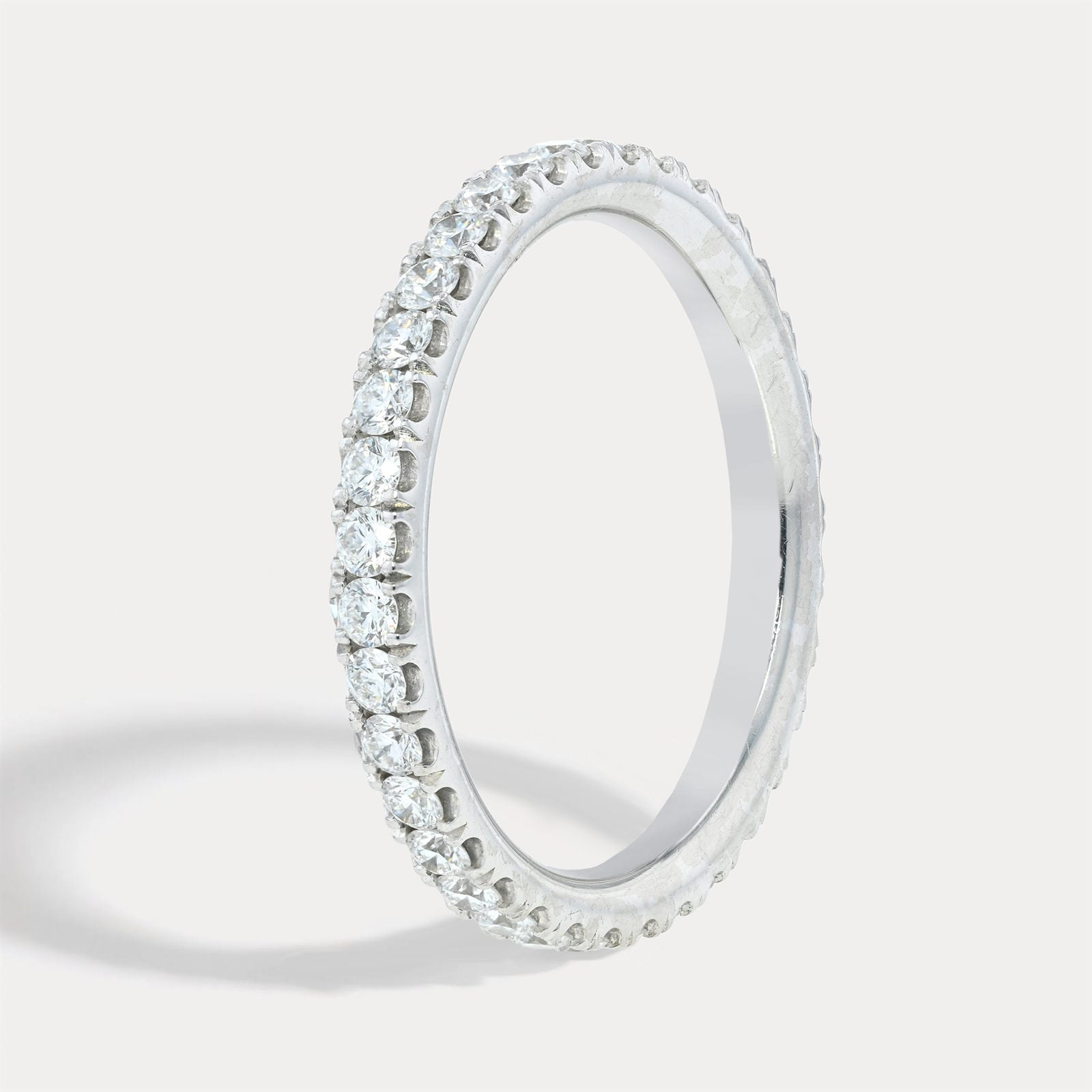 Classic Round Diamond Band